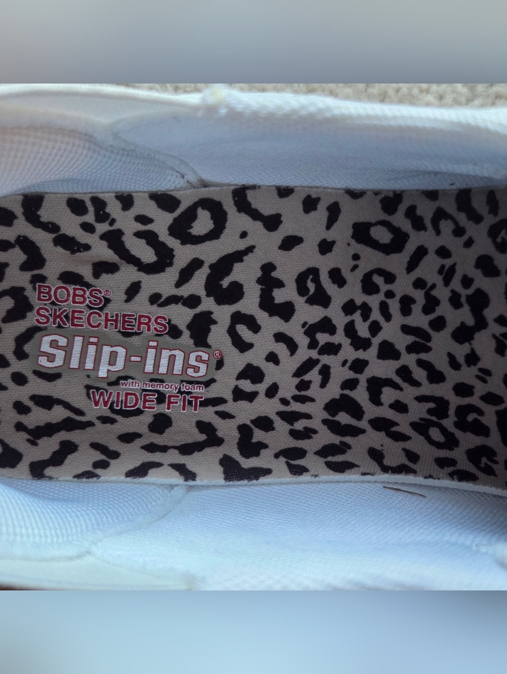 Skechers Women's Slip-ins BOBS Skip Cute White Sneakers Shoes Size 11 New! - Picture 6 of 7